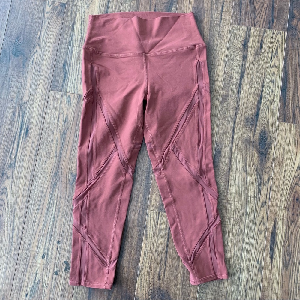 Alo Yoga High Waist Laced Capri